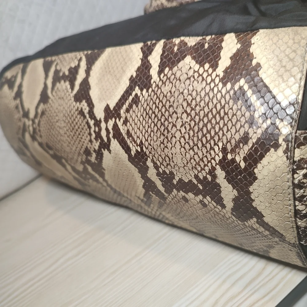 Kate Spade Nylon w/snakeskin trim shoulder Bag - GUC